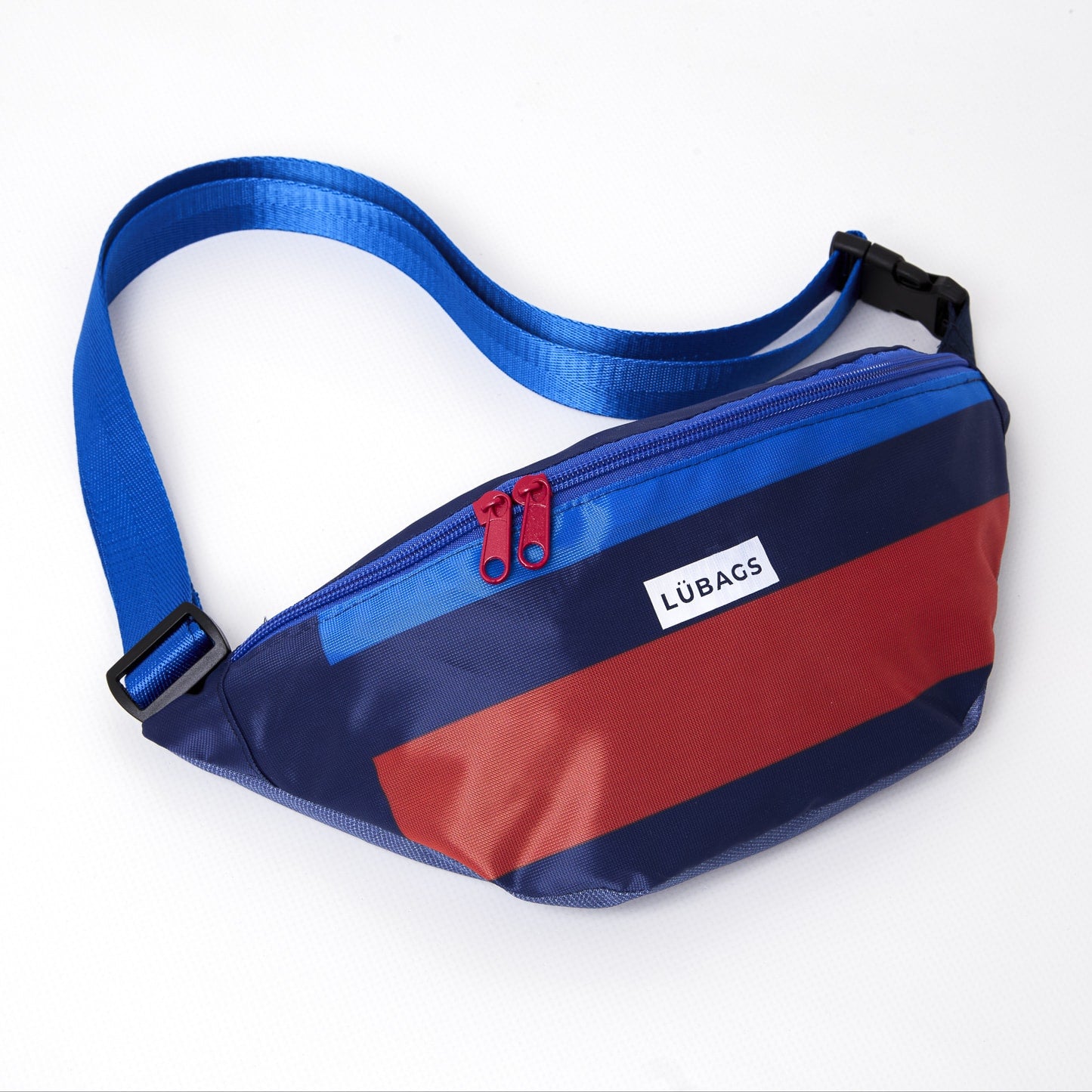 Cross Flag Bag 30