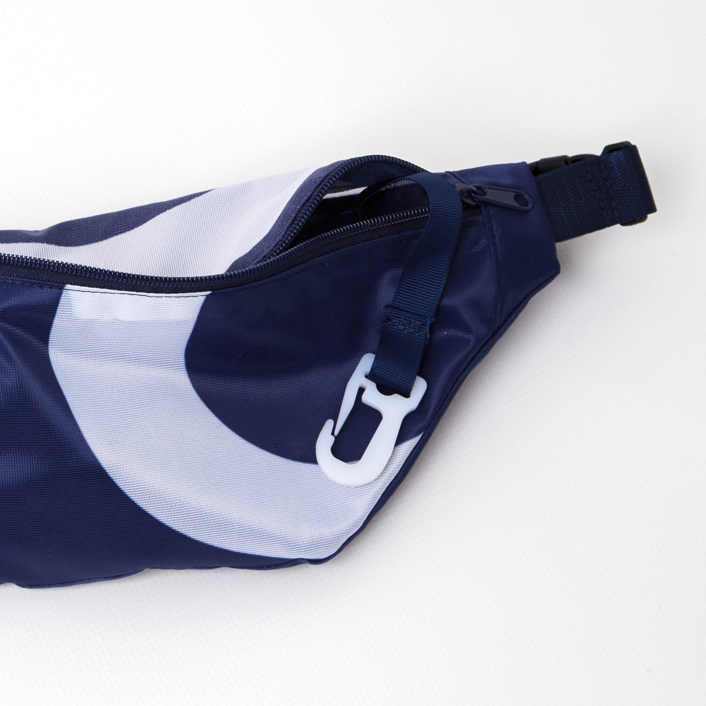 Cross Flag Bag 32