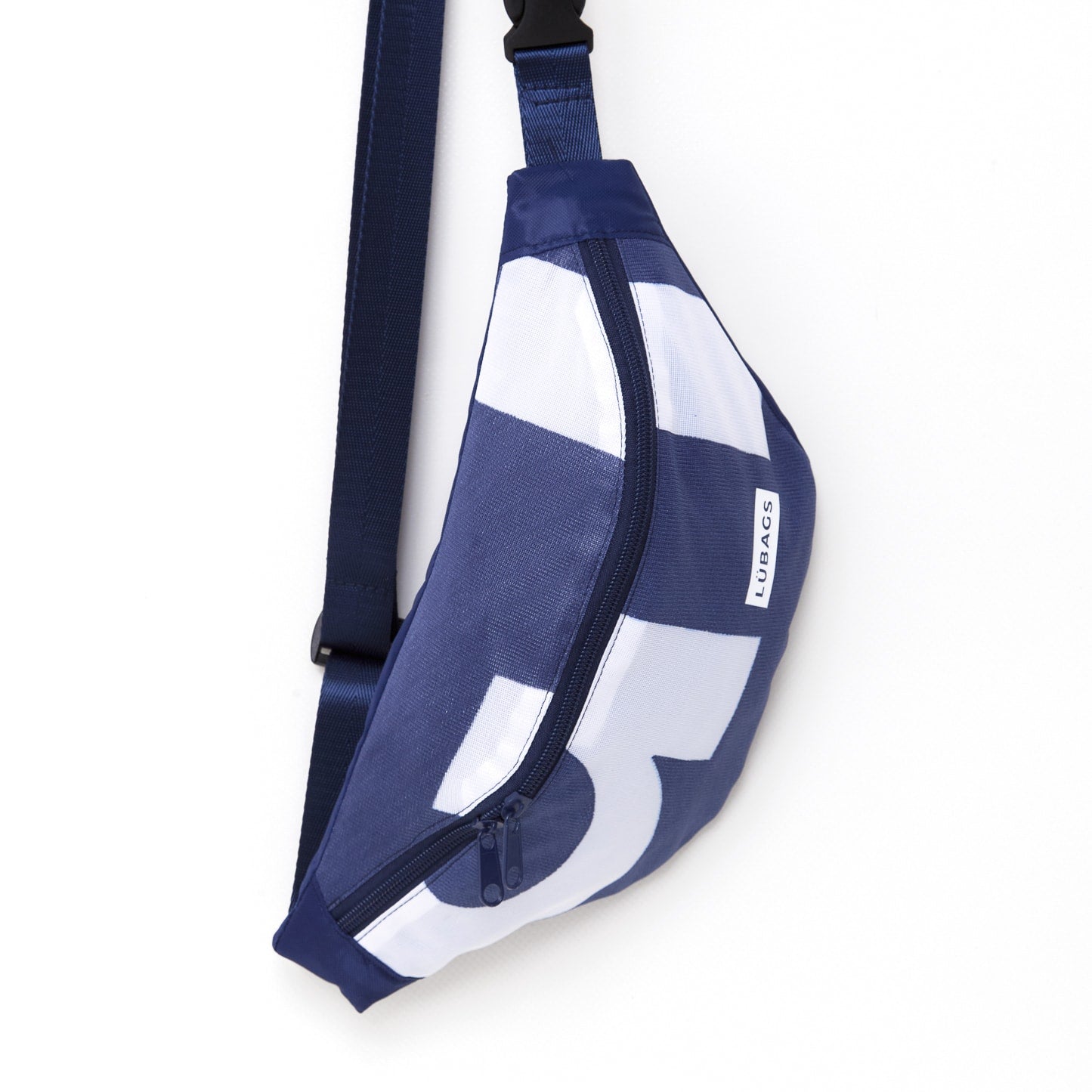 Cross Flag Bag 28