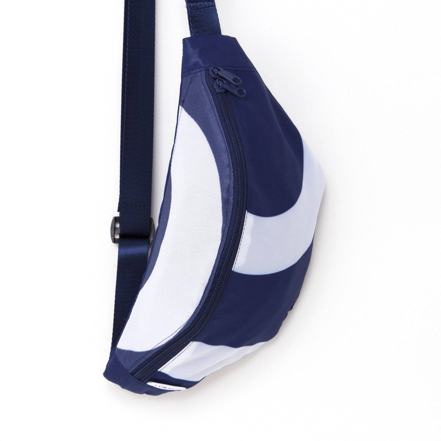 Cross Flag Bag 32