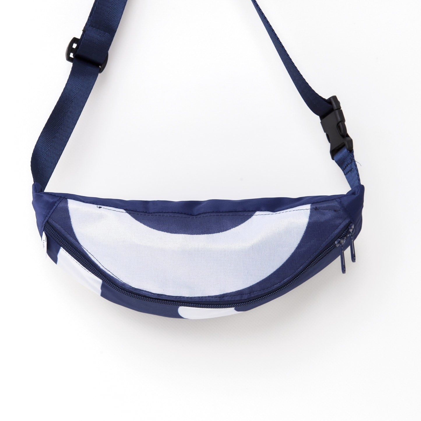 Cross Flag Bag 32