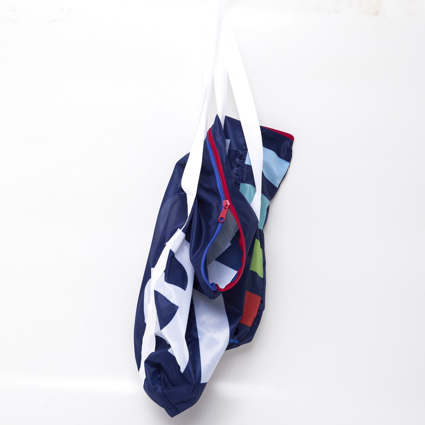 Standtasche FLAG mit Zipper 03